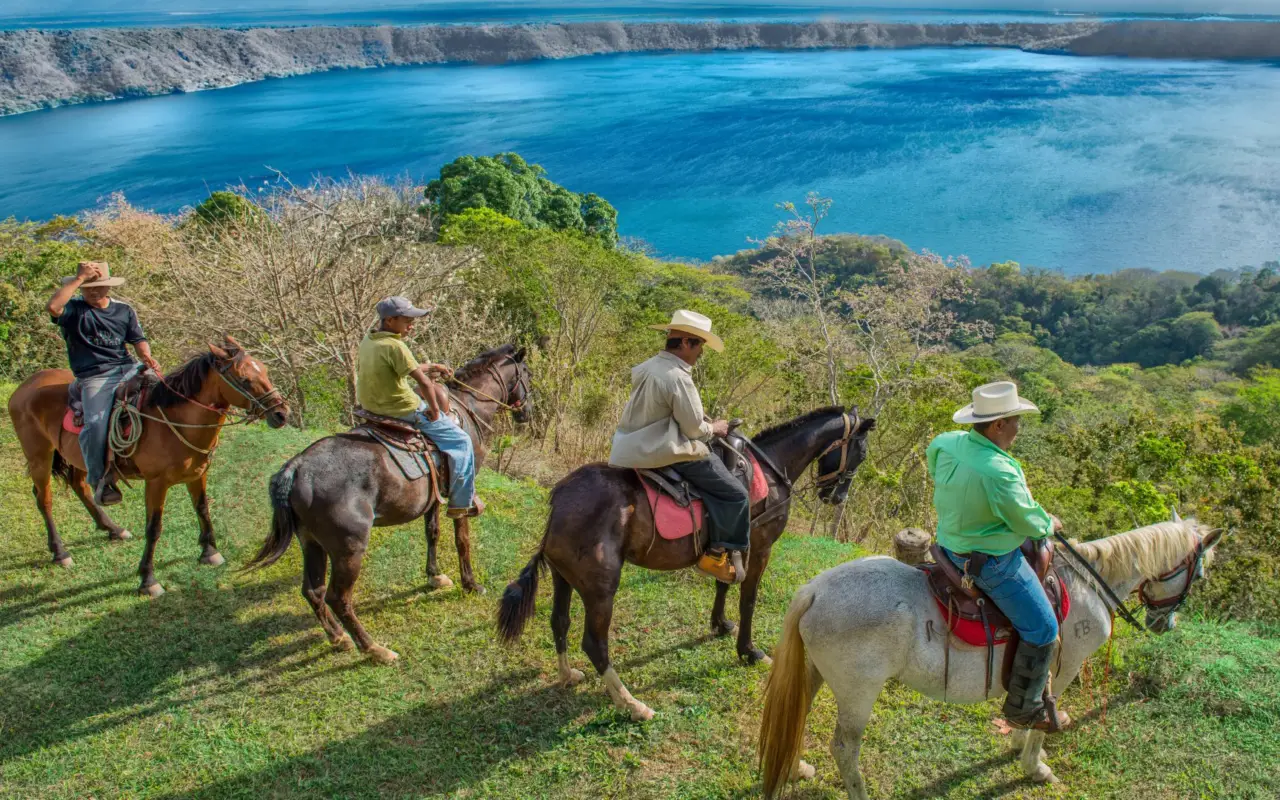 Laguna de Apoyo, Nicaragua, balade à cheval